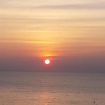 Casa vacanze Little Beach House - Free Parking *