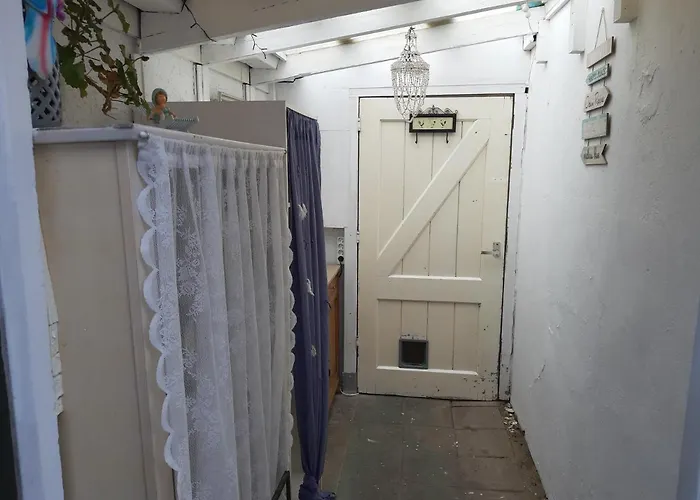 Vakantiehuis Little Beach House - Free Parking *