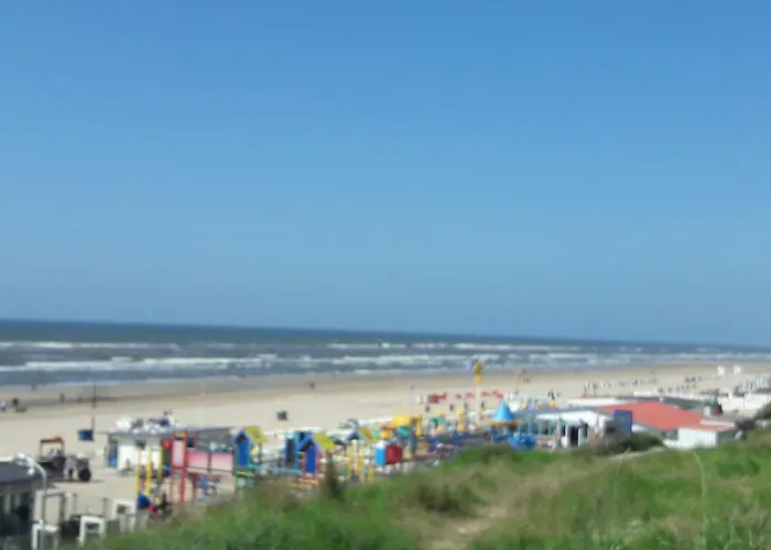 Little Beach House - Free Parking Vakantiehuis